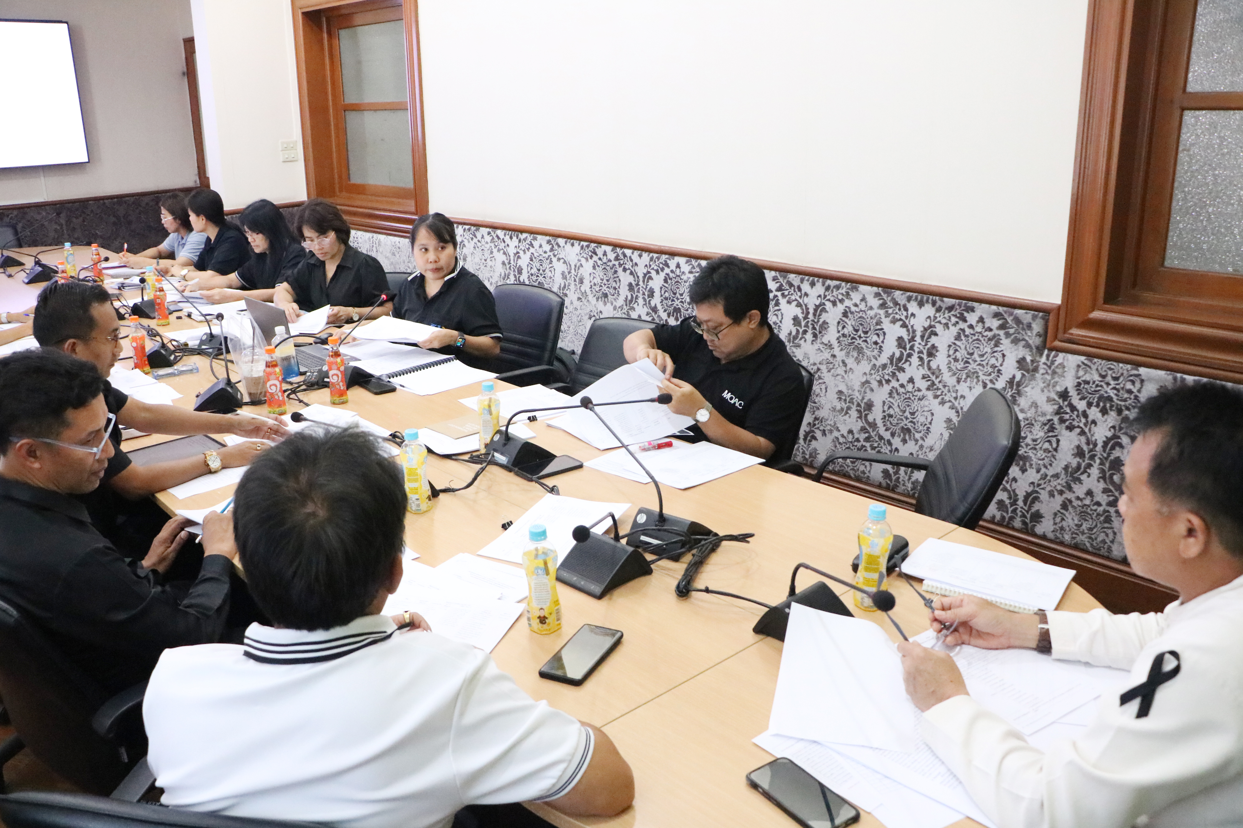 title - ส.ป.ก. ประชุมคณะกรรมการดำเนินงานจ้างควบคุมงานก่อสร้าง